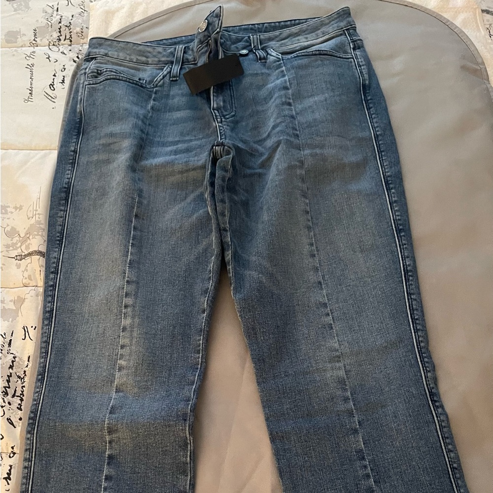 Bebe Center Seam Cropped Straight Jean